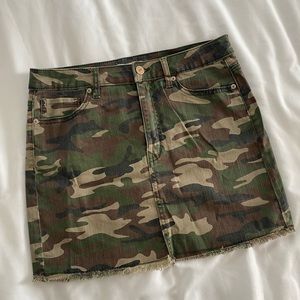 Camo skirt